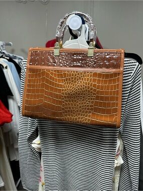 Structured Croc-Embossed Tote Bag in Brown